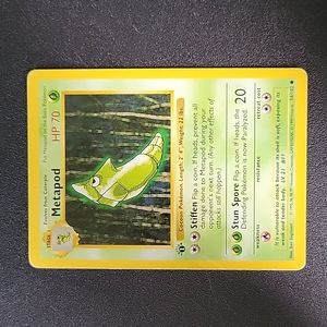 🔥 1st edition Shadowless Metapod Pokémon card